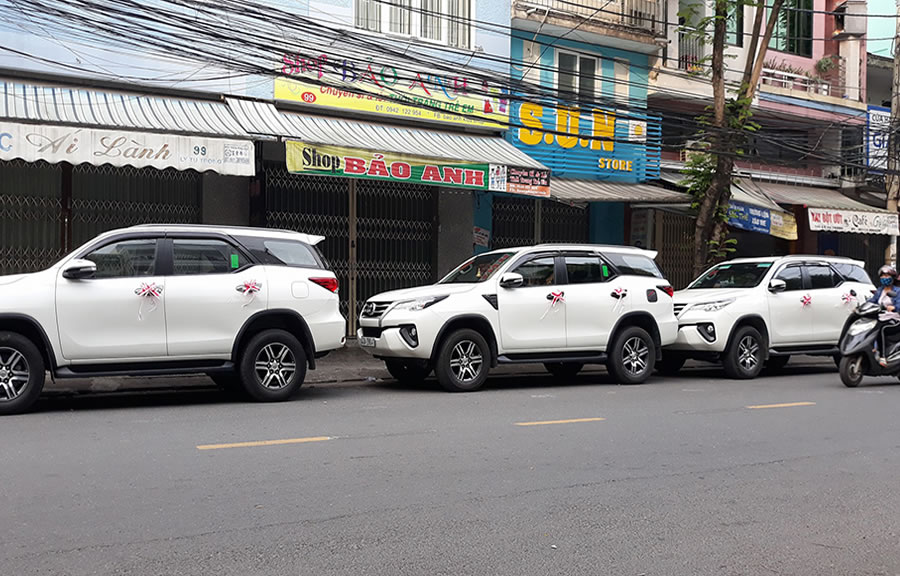 Cho thuê xe ô tô 7 chỗ có lái tại TP Vinh Nghệ An